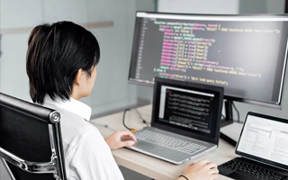 项城 ,php声明和调用变量的符号是什么？